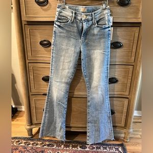 MOTHER The Weekender Fray Jeans